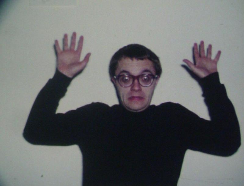 Hands Up!
